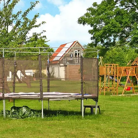 Semi-detached House - Dos07102a-l