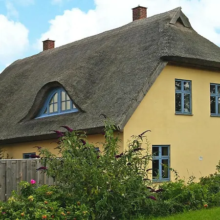 Semi-detached House - Dos07102a-l * Vieregge